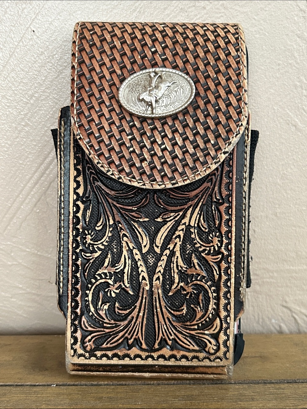 Men's Brown Hand Tooled Leather IPhone Belt Holster - Vintage Western Style.